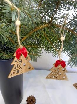 Christbaum Holzanhänger mit Schleife